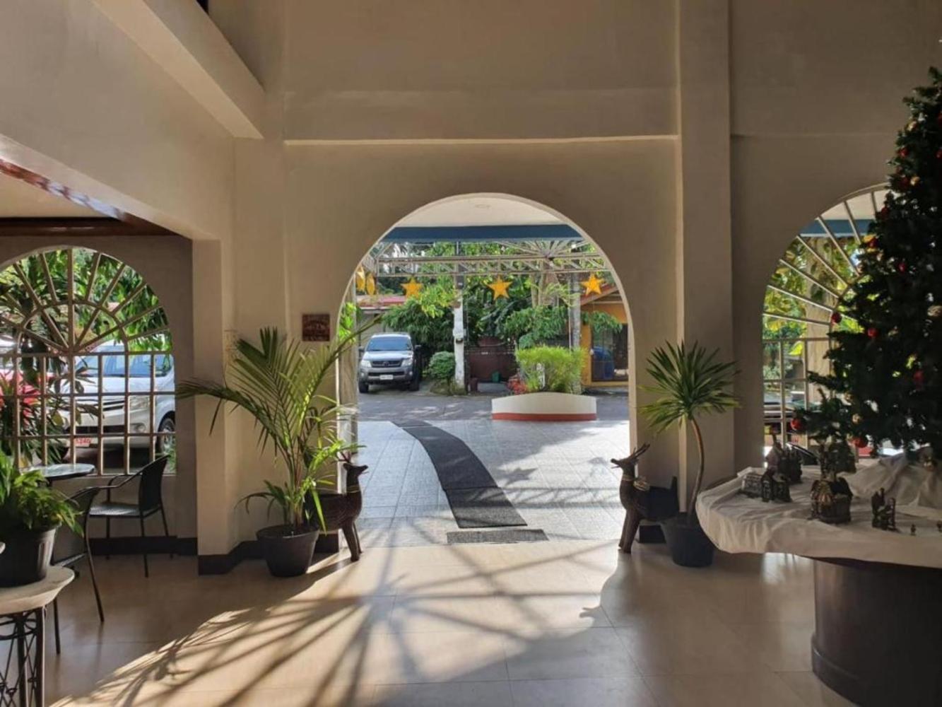 Fernando'S Hotel Sorsogon エクステリア 写真