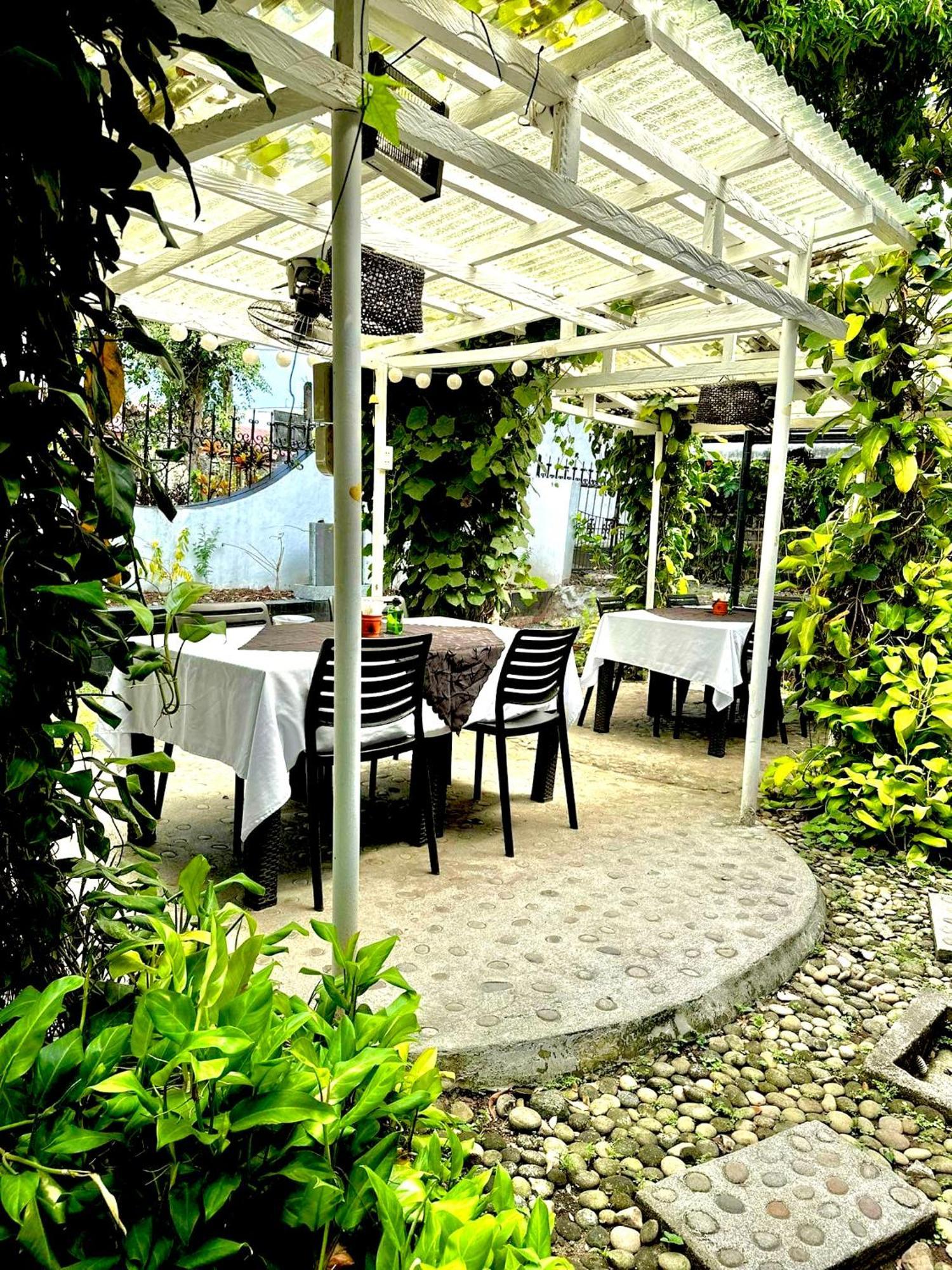 Fernando'S Hotel Sorsogon エクステリア 写真